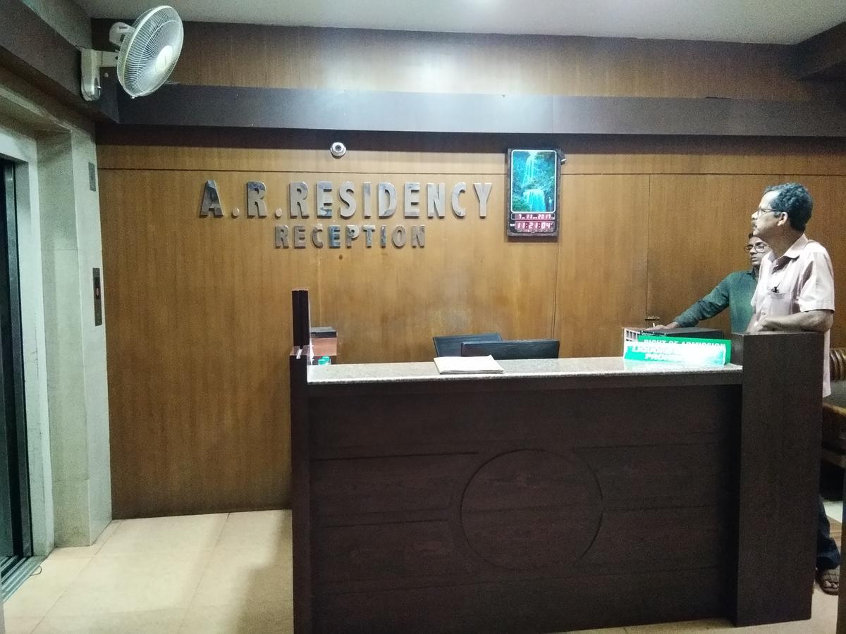 A.R.Residency Hotel Kunnamangalam Luaran gambar